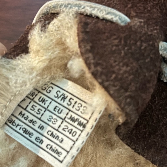 UGG Australia Dakota moccasins slippers shoes Style 5133 size 7 women’s - Picture 9 of 10